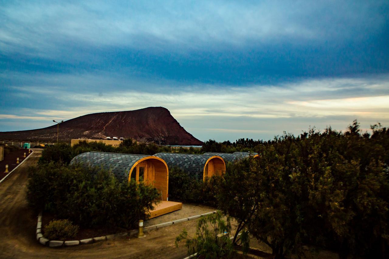 Eco-Wooden Houses Camping Montana Roja El Medano  Bagian luar foto